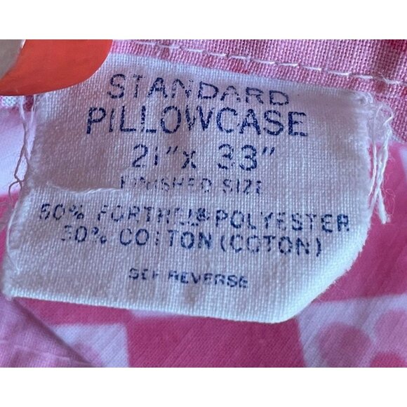 Pair of vintage 70s floral pillowcases, pink white faux patchwork floral pattern - Picture 6 of 6